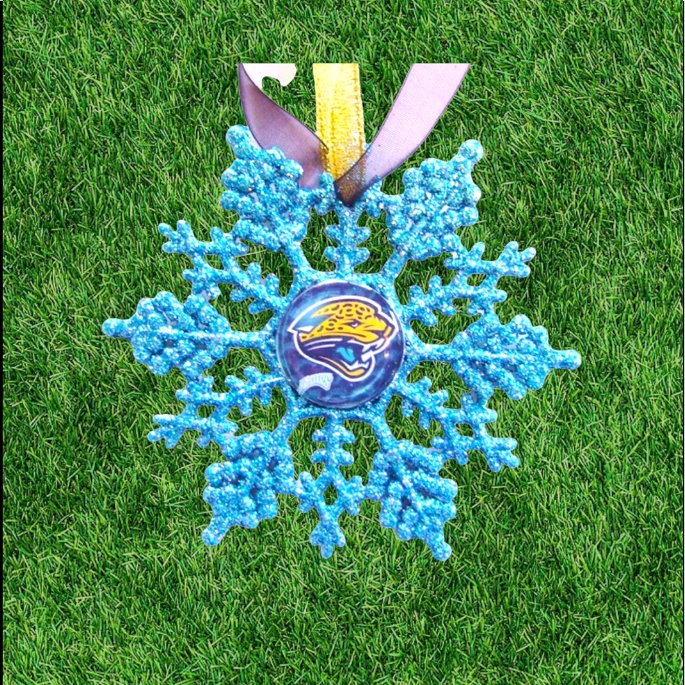 Jacksonville JAGUARS Football Handmade Snowflake *NEW*